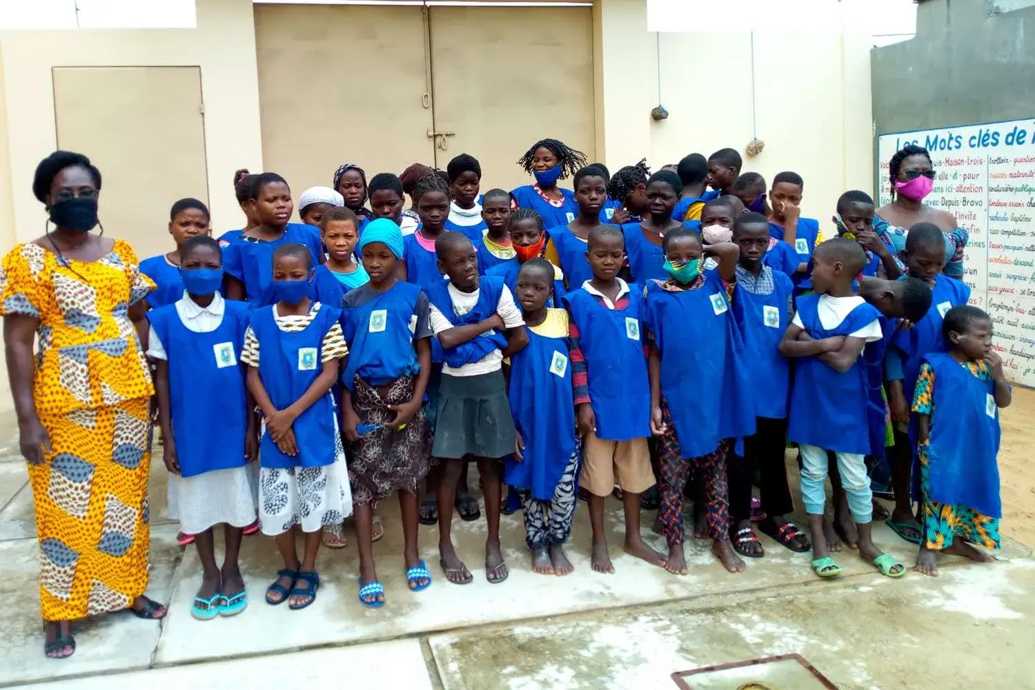 Alumnos-Escuela-La-Paz-en-Benin3